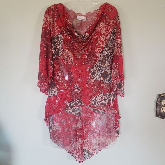 Younique Women's M Scallop Red Flower Detail Light Print Shirt Tunic Bell SLV - Picture 1 of 5